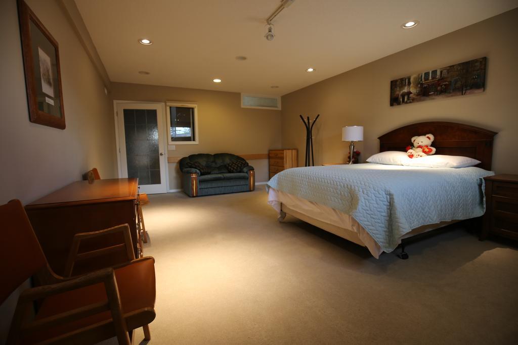 Ming'S Homestay Calgary Zewnętrze zdjęcie